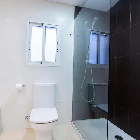 Downtown Host Apartment *