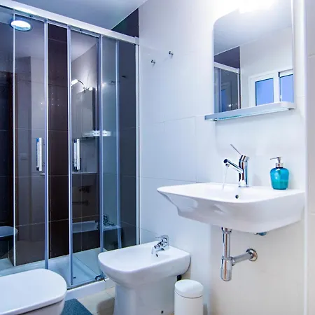 Apartment Downtown Host